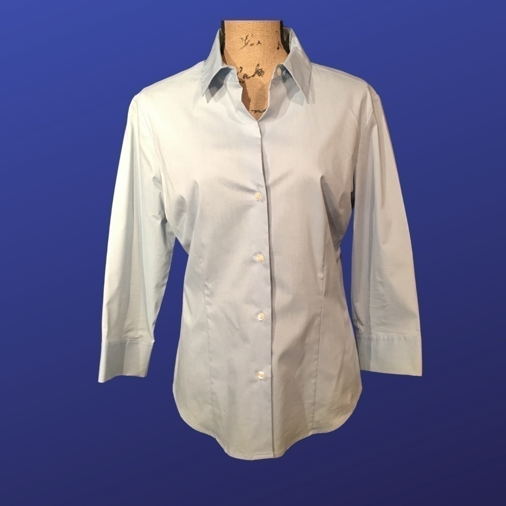 NEW YORK & COMPANY “City Stretch” Fitted STRETCH Blouse, LIGHT BLUE, NWT, Size L